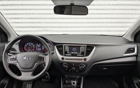 Hyundai Solaris II рестайлинг, 2018 год, 1 265 000 рублей, 14 фотография