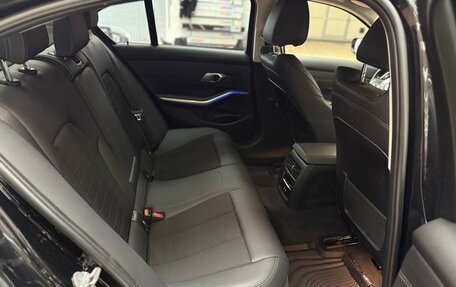 BMW 3 серия, 2020 год, 3 120 000 рублей, 18 фотография