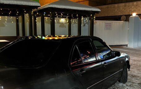 Mercedes-Benz E-Класс, 1997 год, 280 000 рублей, 10 фотография