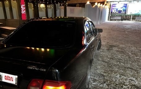 Mercedes-Benz E-Класс, 1997 год, 280 000 рублей, 8 фотография