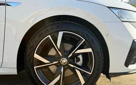 Skoda Octavia IV, 2022 год, 2 210 000 рублей, 10 фотография