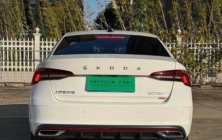 Skoda Octavia IV, 2022 год, 2 210 000 рублей, 9 фотография