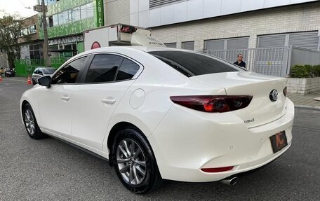 Mazda 3, 2022 год, 2 050 000 рублей, 8 фотография