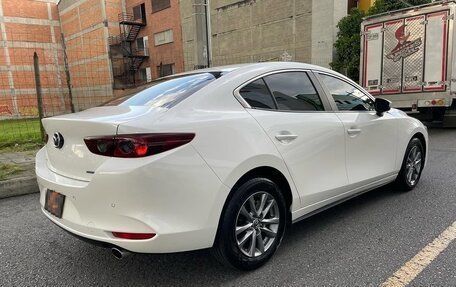 Mazda 3, 2022 год, 2 050 000 рублей, 6 фотография