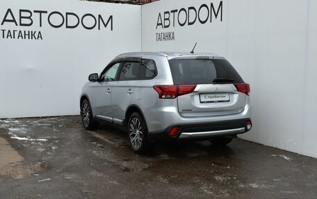 Mitsubishi Outlander III рестайлинг 3, 2016 год, 1 899 000 рублей, 5 фотография