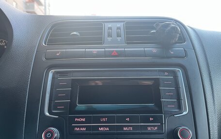 Volkswagen Polo VI (EU Market), 2018 год, 775 000 рублей, 9 фотография