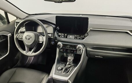 Toyota RAV4, 2025 год, 6 590 000 рублей, 12 фотография