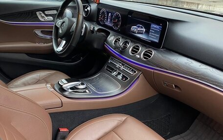 Mercedes-Benz E-Класс, 2017 год, 3 550 000 рублей, 2 фотография