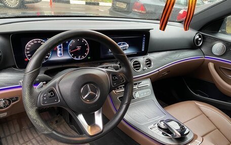 Mercedes-Benz E-Класс, 2017 год, 3 550 000 рублей, 5 фотография