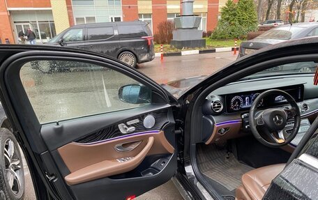 Mercedes-Benz E-Класс, 2017 год, 3 550 000 рублей, 7 фотография
