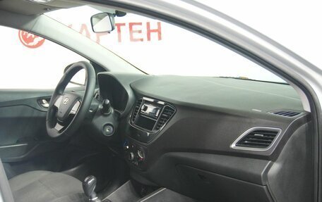 Hyundai Solaris II рестайлинг, 2017 год, 870 000 рублей, 10 фотография