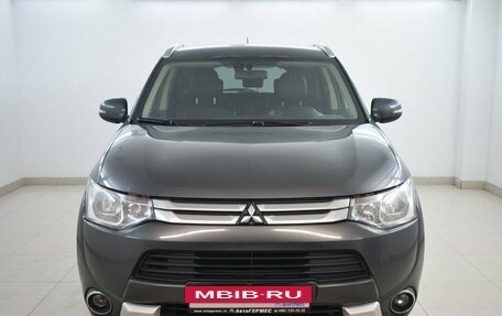 Mitsubishi Outlander III рестайлинг 3, 2014 год, 1 070 000 рублей, 2 фотография