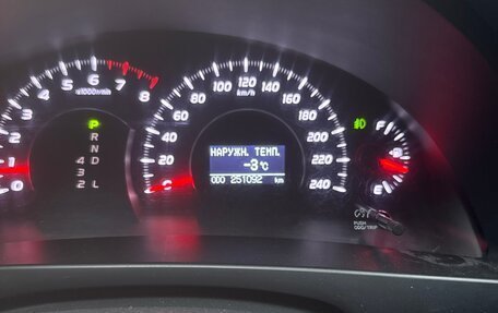 Toyota Camry, 2011 год, 1 340 000 рублей, 13 фотография