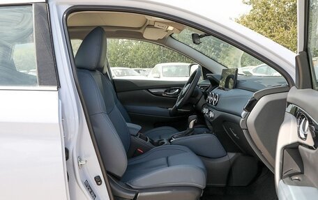 Nissan Qashqai, 2025 год, 2 400 000 рублей, 15 фотография