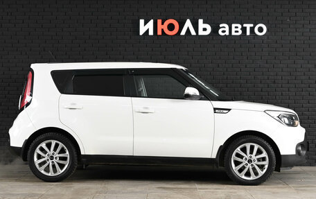 KIA Soul II рестайлинг, 2017 год, 1 560 000 рублей, 9 фотография