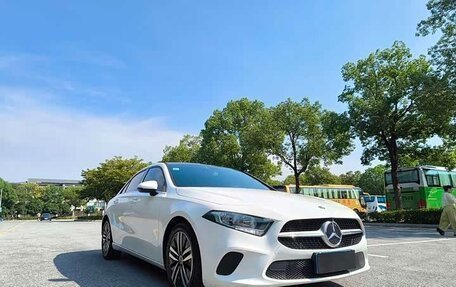 Mercedes-Benz A-Класс, 2021 год, 1 618 000 рублей, 1 фотография