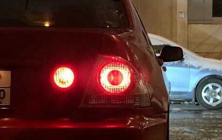 Toyota Altezza, 2000 год, 550 000 рублей, 9 фотография