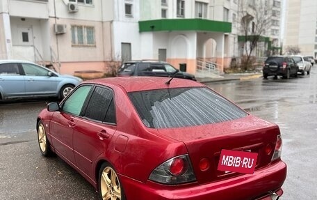 Toyota Altezza, 2000 год, 550 000 рублей, 3 фотография