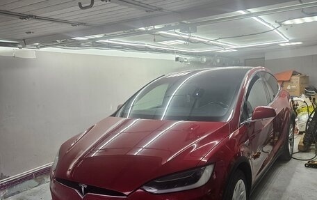 Tesla Model X I, 2016 год, 2 550 000 рублей, 8 фотография