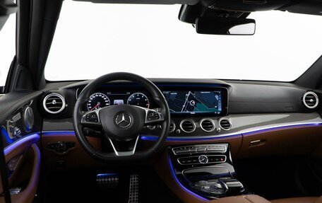 Mercedes-Benz E-Класс, 2017 год, 4 198 097 рублей, 7 фотография