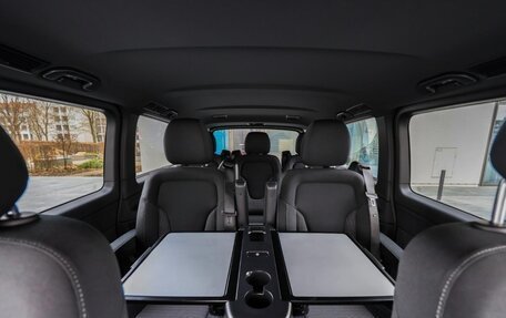 Mercedes-Benz V-Класс, 2025 год, 13 990 000 рублей, 16 фотография