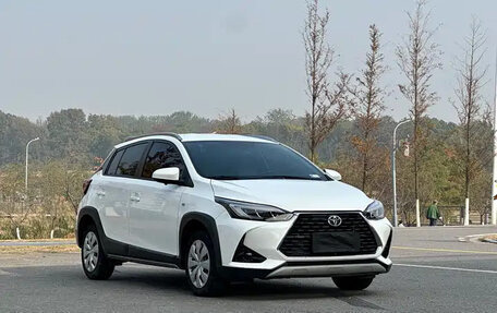 Toyota Yaris XP150 рестайлинг, 2022 год, 1 330 998 рублей, 3 фотография