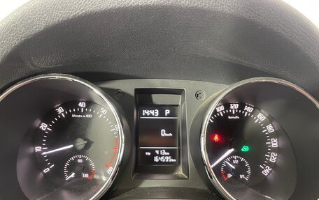 Skoda Yeti I рестайлинг, 2014 год, 1 080 000 рублей, 16 фотография