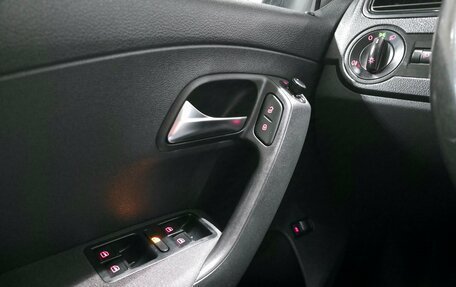 Volkswagen Polo VI (EU Market), 2018 год, 1 250 000 рублей, 11 фотография