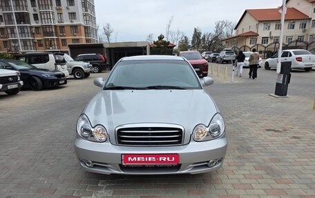 Hyundai Sonata IV рестайлинг, 2005 год, 500 000 рублей, 1 фотография