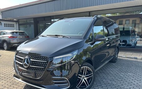 Mercedes-Benz V-Класс, 2025 год, 14 990 000 рублей, 1 фотография