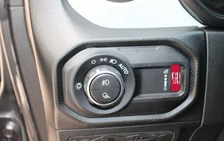 Jeep Gladiator, 2025 год, 7 990 400 рублей, 15 фотография