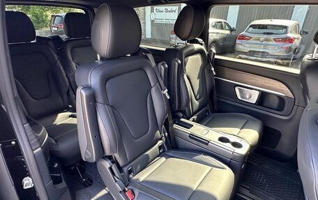 Mercedes-Benz V-Класс, 2025 год, 14 990 000 рублей, 21 фотография
