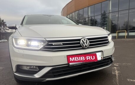 Volkswagen Passat B8 рестайлинг, 2019 год, 2 730 000 рублей, 3 фотография