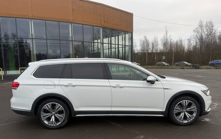 Volkswagen Passat B8 рестайлинг, 2019 год, 2 730 000 рублей, 7 фотография