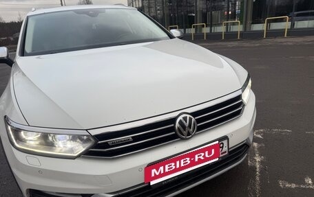 Volkswagen Passat B8 рестайлинг, 2019 год, 2 730 000 рублей, 2 фотография