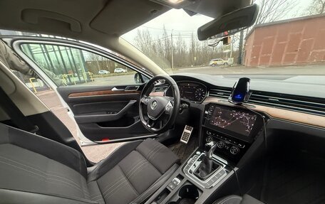 Volkswagen Passat B8 рестайлинг, 2019 год, 2 730 000 рублей, 11 фотография