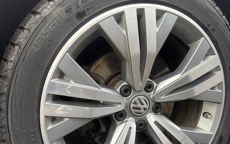 Volkswagen Passat B8 рестайлинг, 2019 год, 2 730 000 рублей, 17 фотография