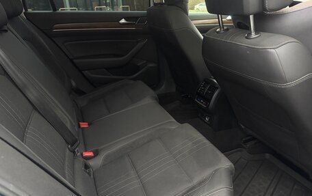 Volkswagen Passat B8 рестайлинг, 2019 год, 2 730 000 рублей, 25 фотография