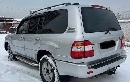 Toyota Land Cruiser 100 рестайлинг 2, 2007 год, 2 300 000 рублей, 5 фотография