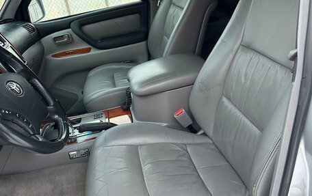 Toyota Land Cruiser 100 рестайлинг 2, 2007 год, 2 300 000 рублей, 13 фотография