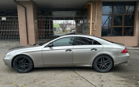 Mercedes-Benz CLS, 2005 год, 600 000 рублей, 3 фотография