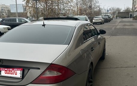 Mercedes-Benz CLS, 2005 год, 600 000 рублей, 4 фотография