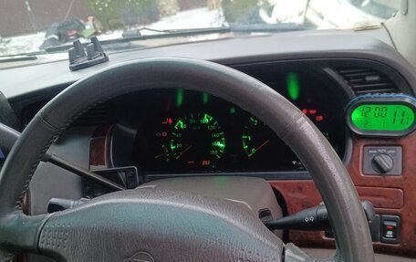 Nissan Elgrand I, 1998 год, 750 000 рублей, 8 фотография