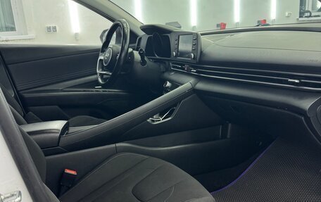 Hyundai Elantra, 2021 год, 1 700 000 рублей, 7 фотография