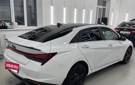 Hyundai Elantra, 2021 год, 1 700 000 рублей, 4 фотография