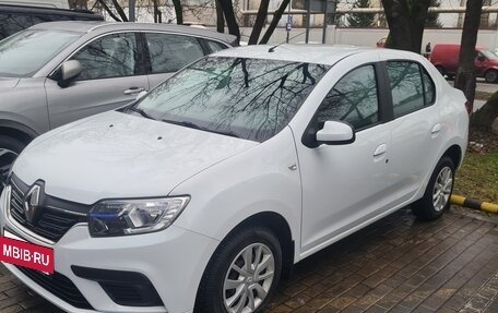 Renault Logan II, 2020 год, 980 000 рублей, 2 фотография