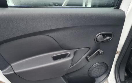 Renault Logan II, 2020 год, 980 000 рублей, 11 фотография