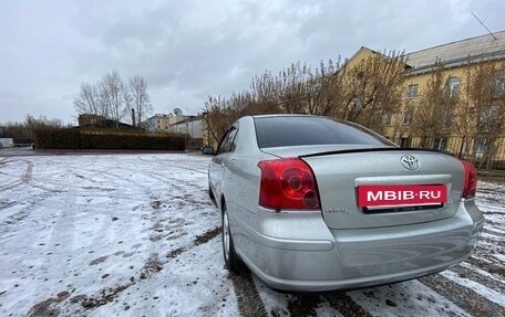 Toyota Avensis III рестайлинг, 2006 год, 750 000 рублей, 3 фотография