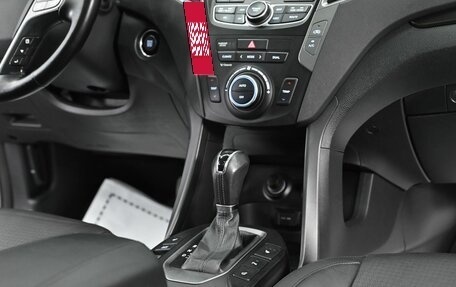 Hyundai Santa Fe III рестайлинг, 2015 год, 1 855 000 рублей, 13 фотография