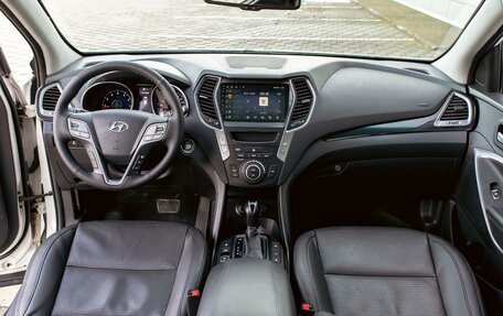 Hyundai Santa Fe III рестайлинг, 2015 год, 1 895 000 рублей, 16 фотография